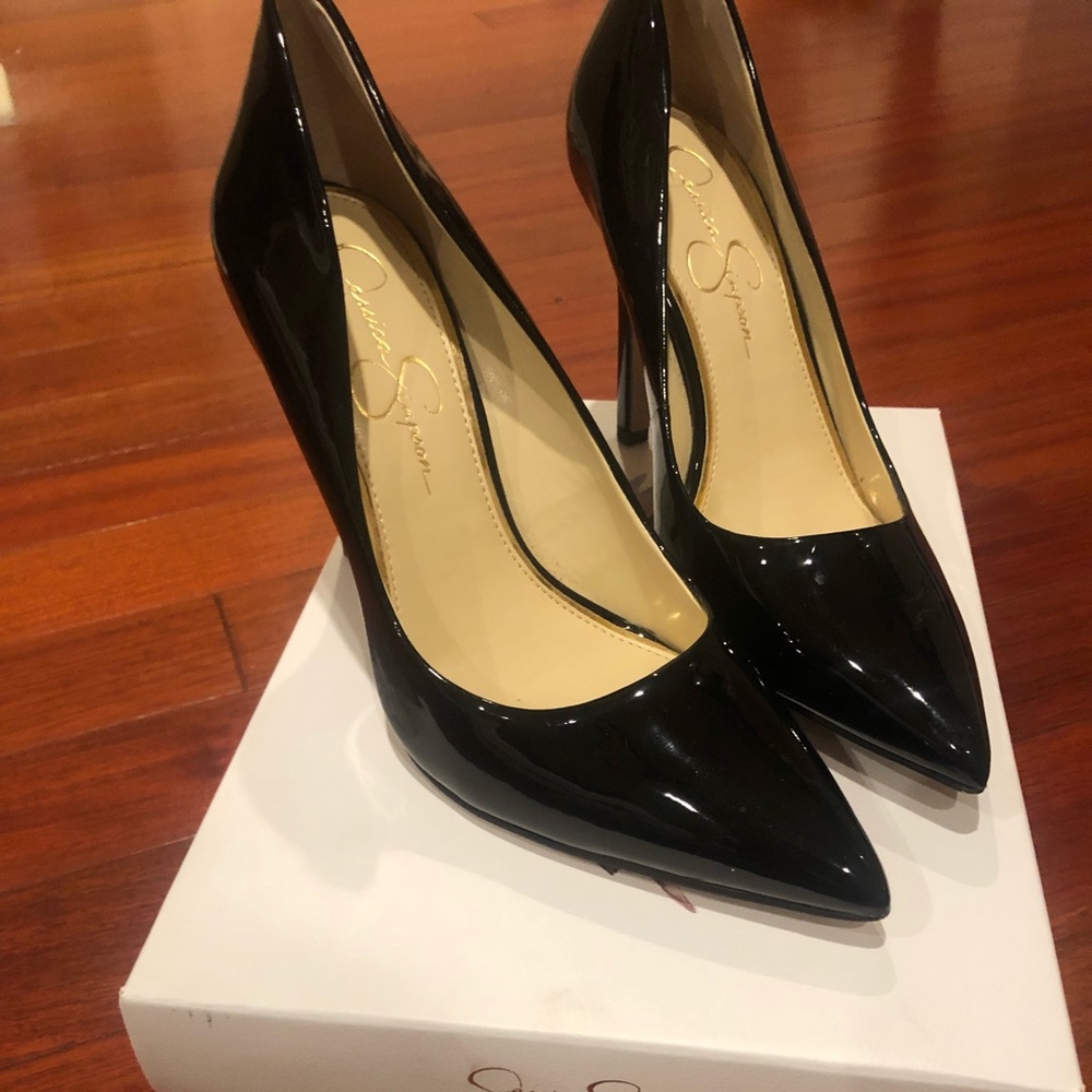 Jessica Simpson Cassani Patent Leather pump
